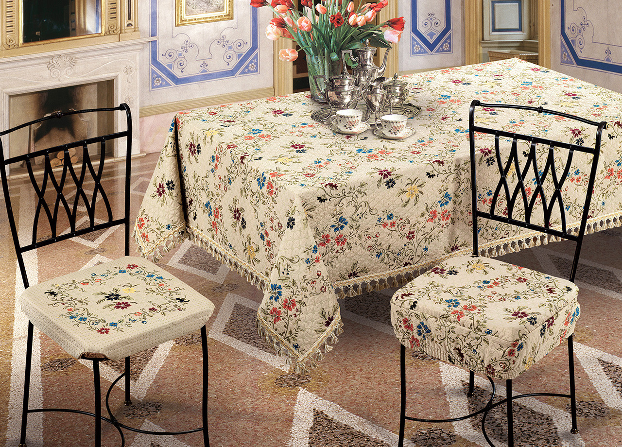 Tovaglia Copritavolo In Misto Cotone Fantasia Chanell